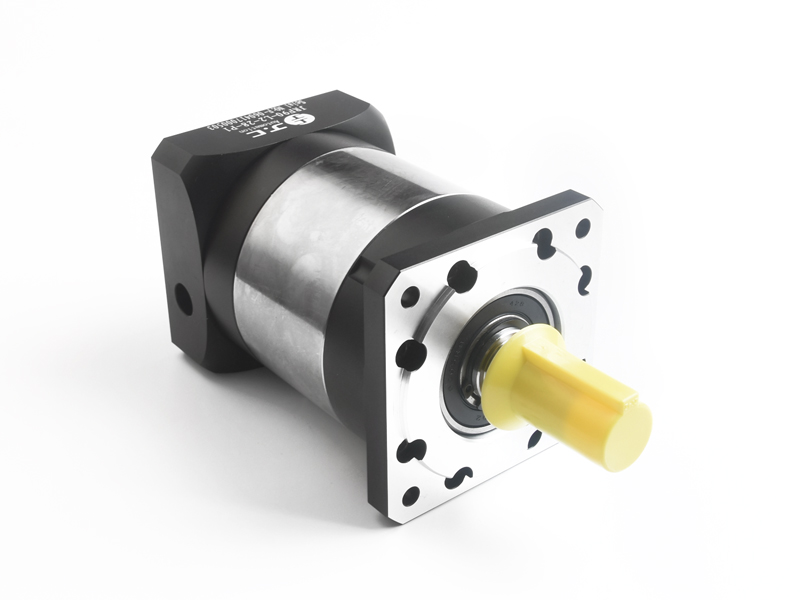 行星減速機(jī)廠家報(bào)訊，鋼鐵俠發(fā)文感謝所有人：愛你們3000遍