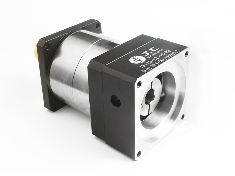 東莞吉?jiǎng)?chuàng)聊科技：中國(guó)打造全球首臺(tái)光刻機(jī),“中國(guó)芯”不再求人